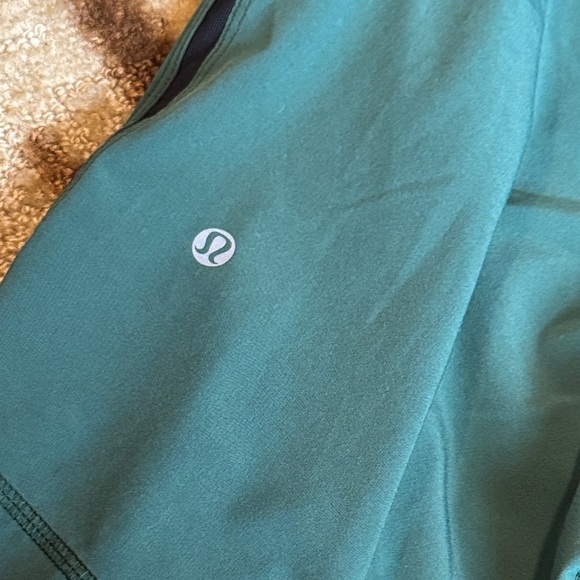 Lululemon Athletica Men's Teal Shorts - Picture 5 of 7